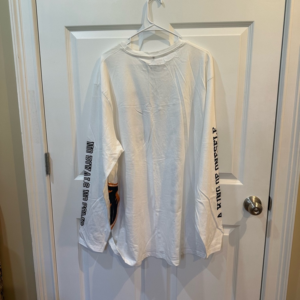 Akoo Graphic Long Sleeve Tee - Picture 10 of 10